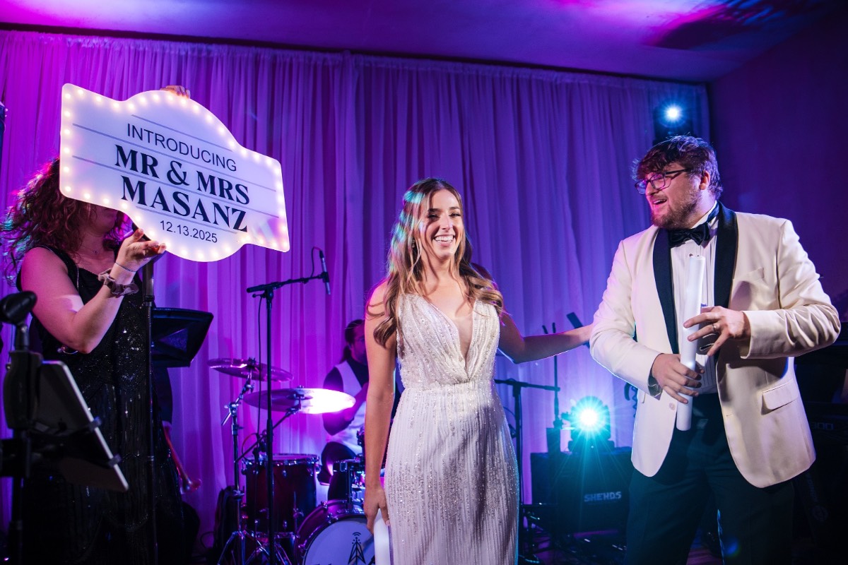 S & A wedding at Barr Mansion