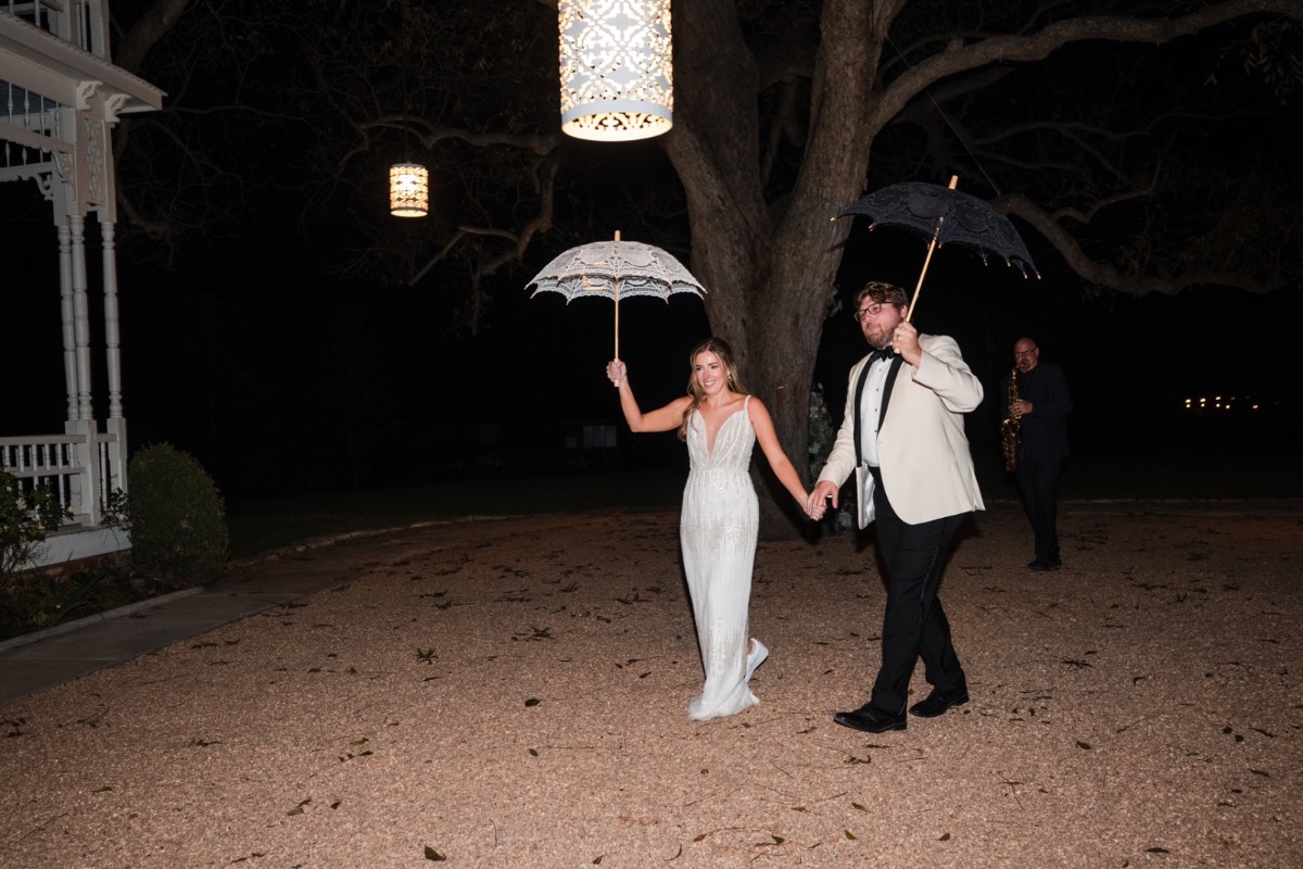 S & A wedding at Barr Mansion
