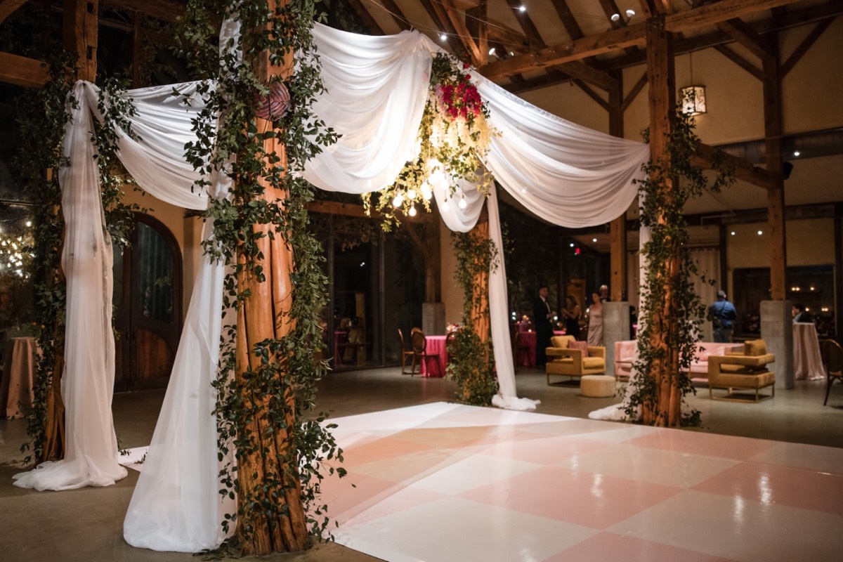 L & S wedding at Barr Mansion