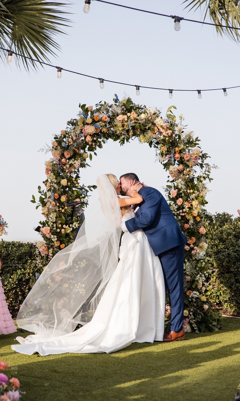 S and A exchange vows at Horseshoe Bay Resort in Horseshoe Bay