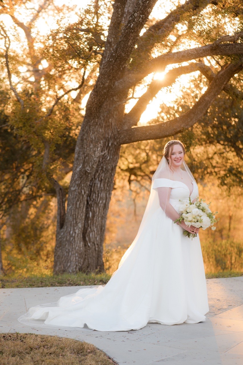 Wedding celebration continues with guests dancing at Highpointe Estate in Liberty Hill.