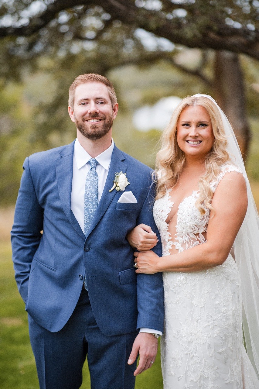Bride and groom exchanging vows at Canyonwood Ridge winter ceremony