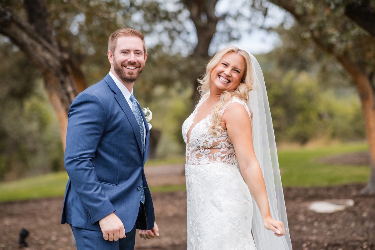 K and M's first kiss as husband and wife at Canyonwood Ridge