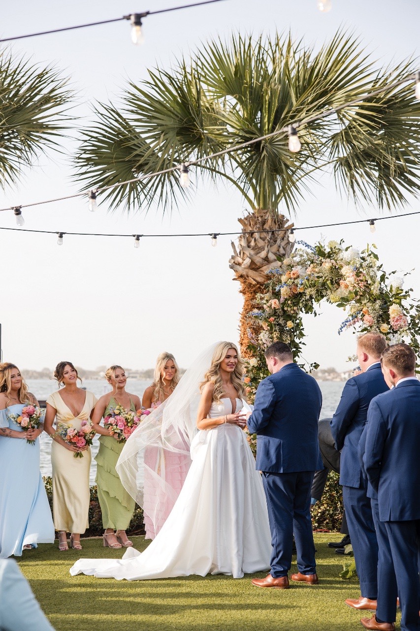 Wedding photographer documents S and A's emotional connection at Horseshoe Bay