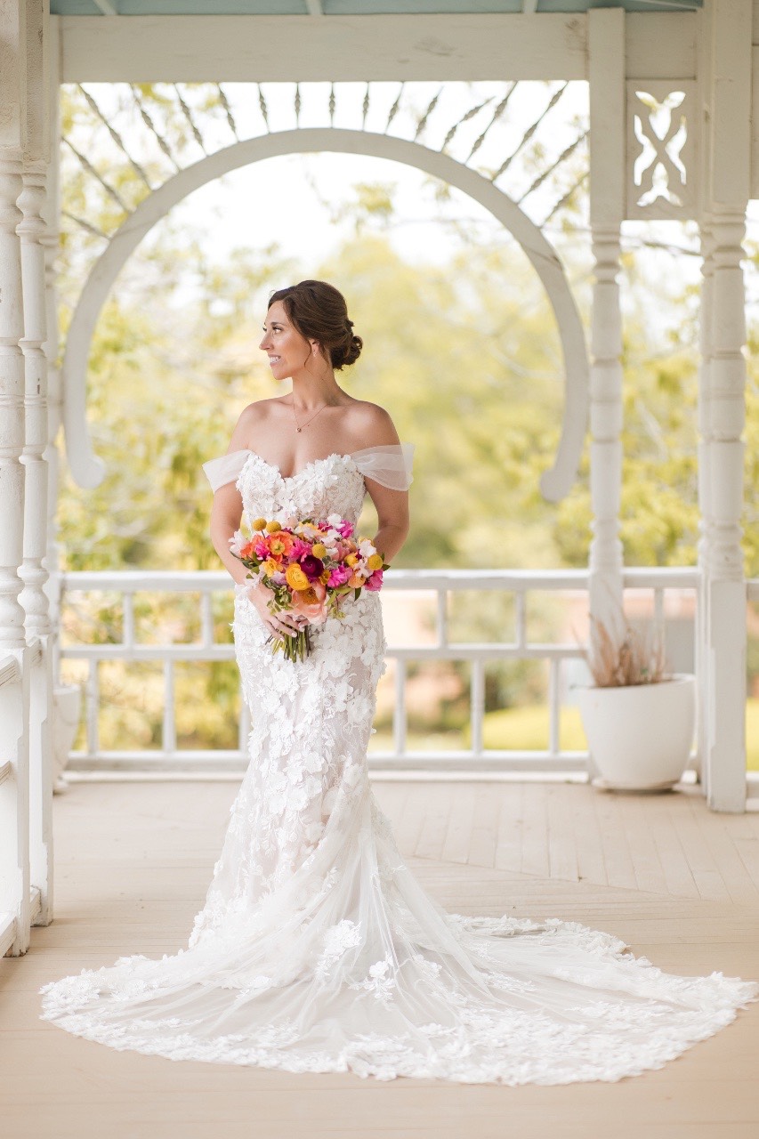 Couple L and S's first look captured by wedding photographer