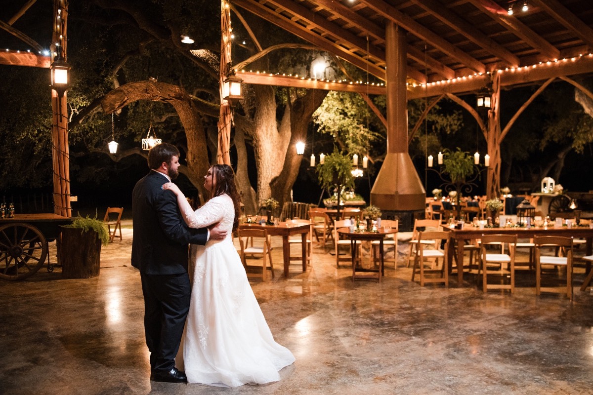 First dance between bride S and groom D at Old Glory Ranch reception