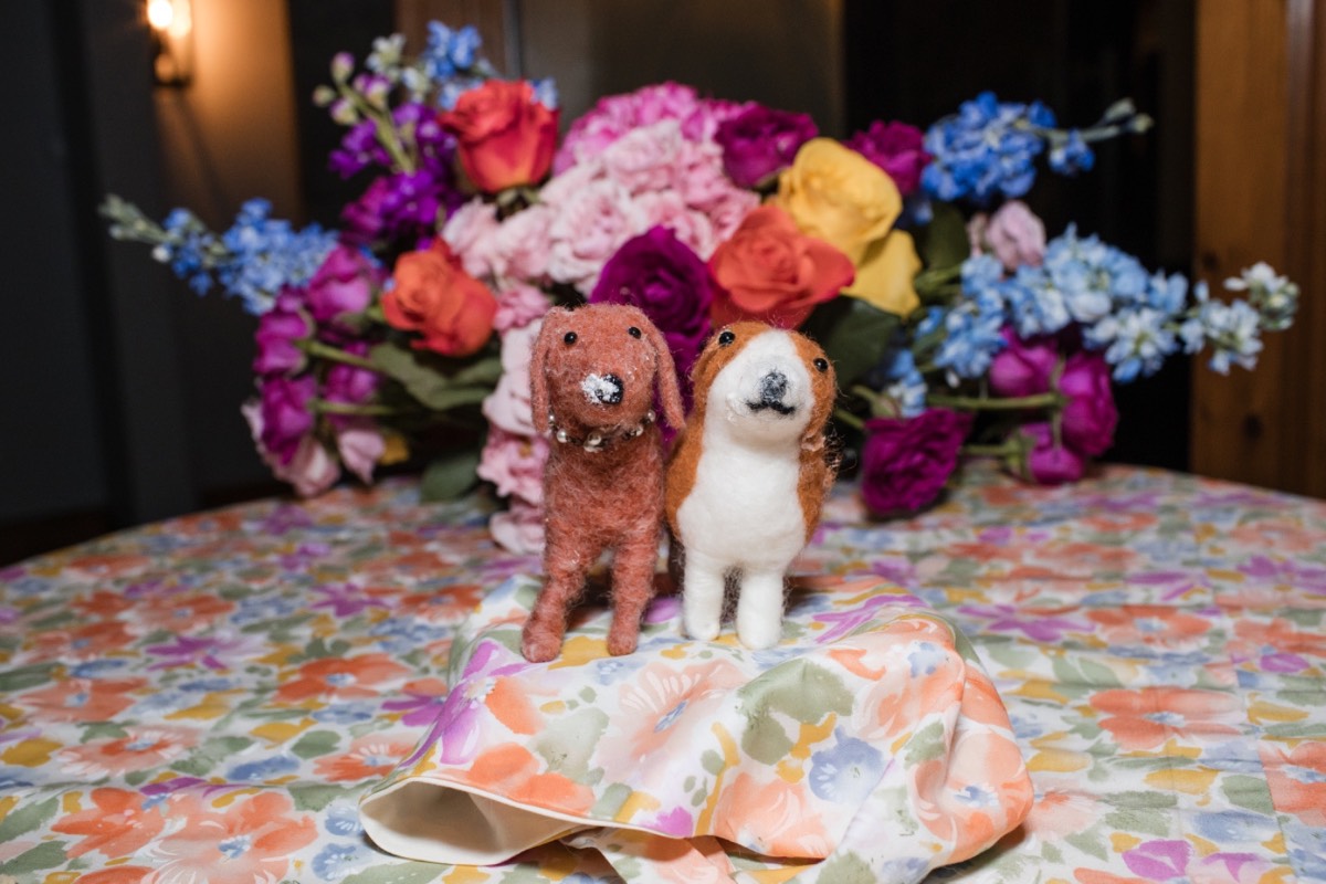 Amanda Blue Events reception design with candles and florals at Canyonwood Ridge