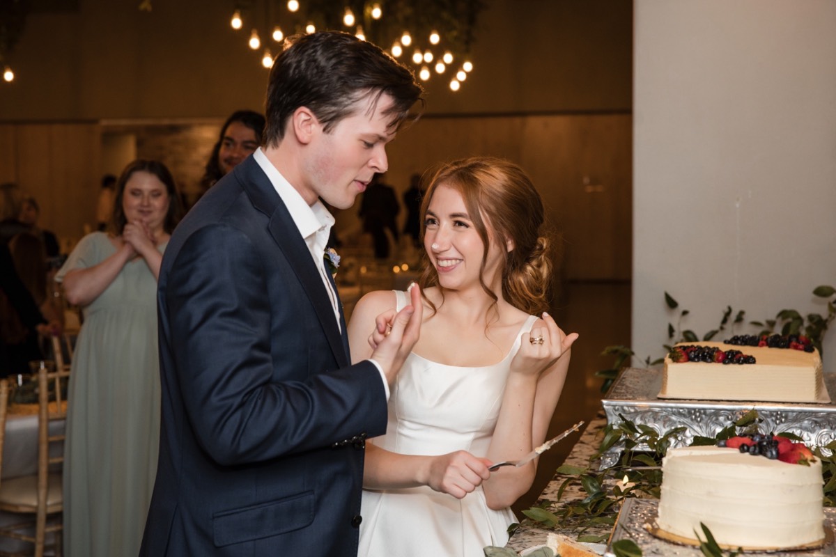Appetizers and drinks served at O and C's Canyonwood Ridge reception