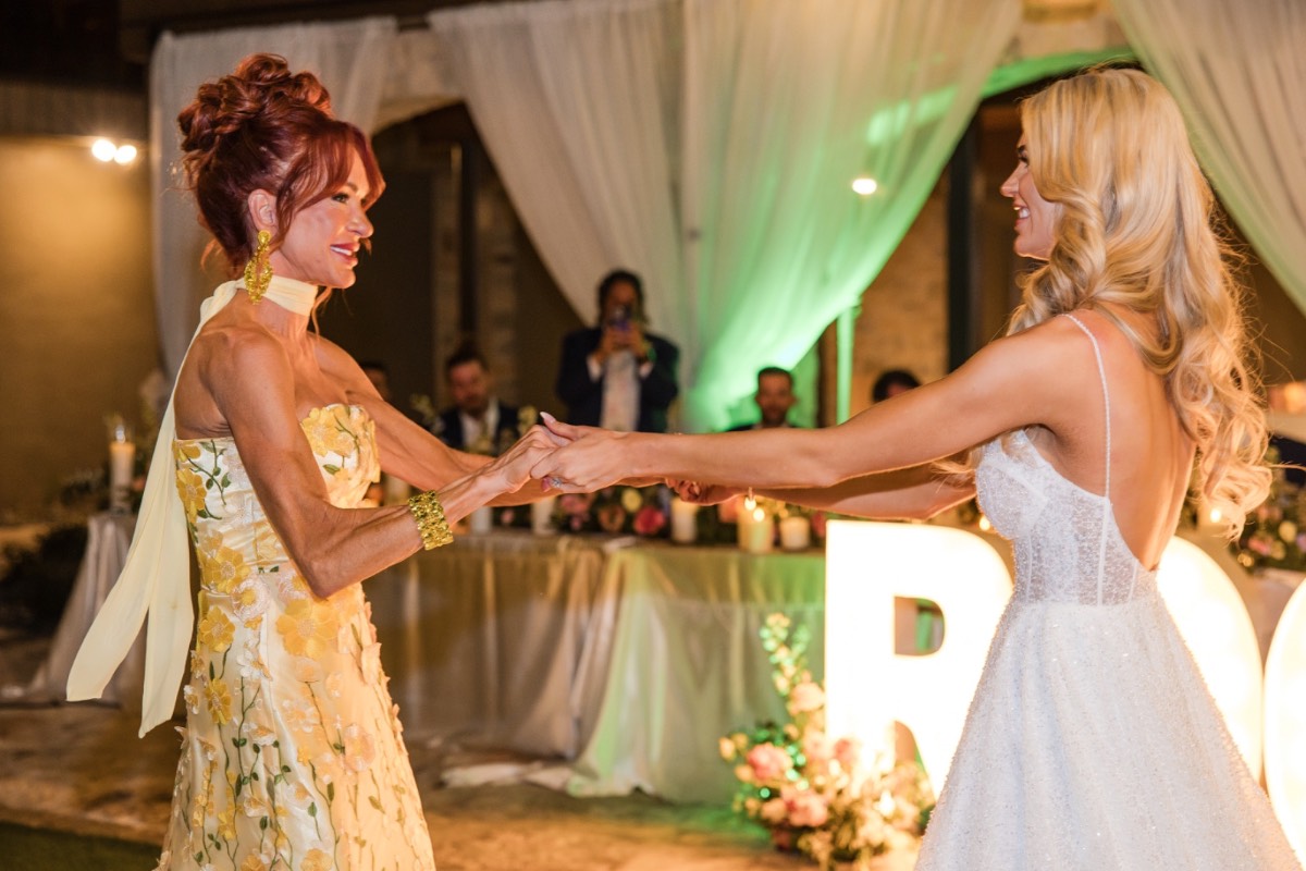 S and A dance as newlyweds at Horseshoe Bay Resort wedding