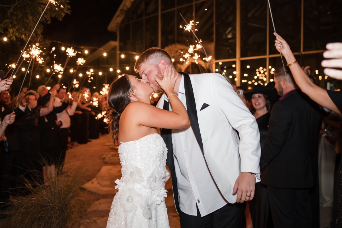 M & S wedding at Barr Mansion