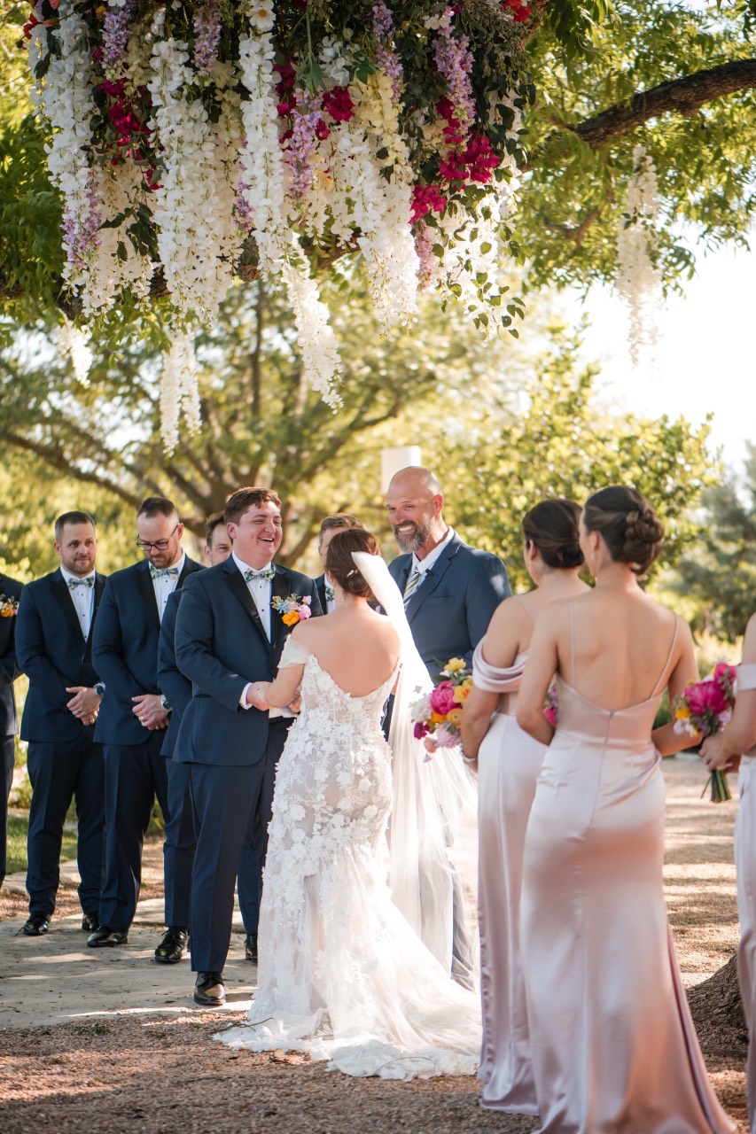 Bride L and groom S's wedding day portraits at Barr Mansion