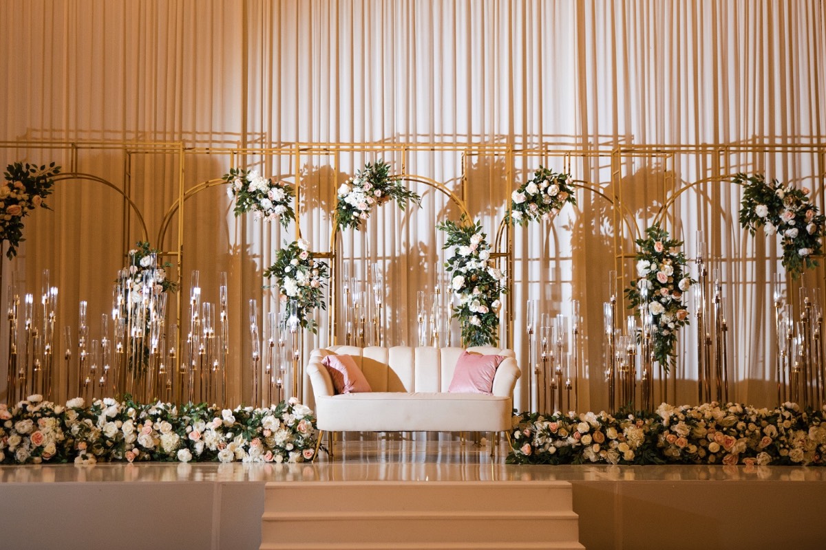 Bride and groom departure from Hyatt Regency Austin wedding reception