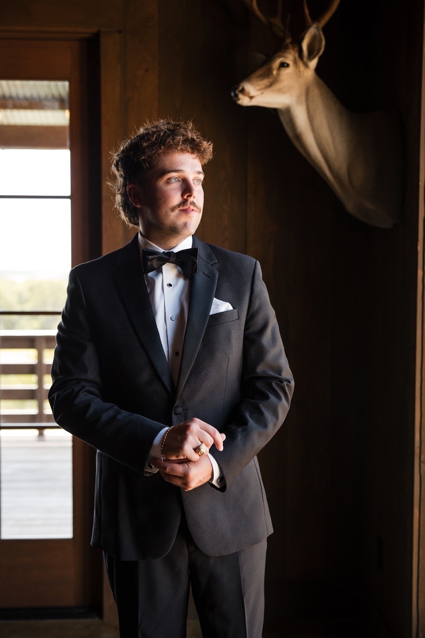 P and B share emotional first look moment before wedding ceremony