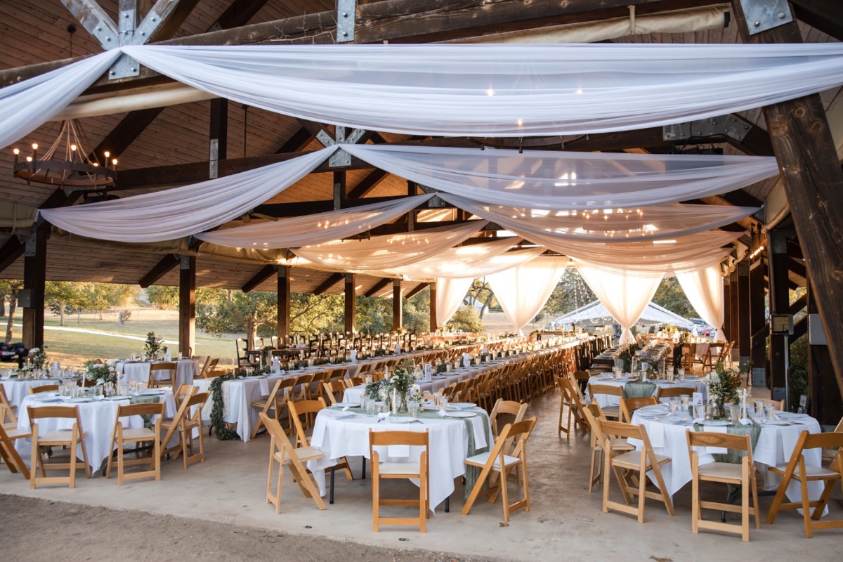 K & N wedding at The Retreat at Balcones Springs