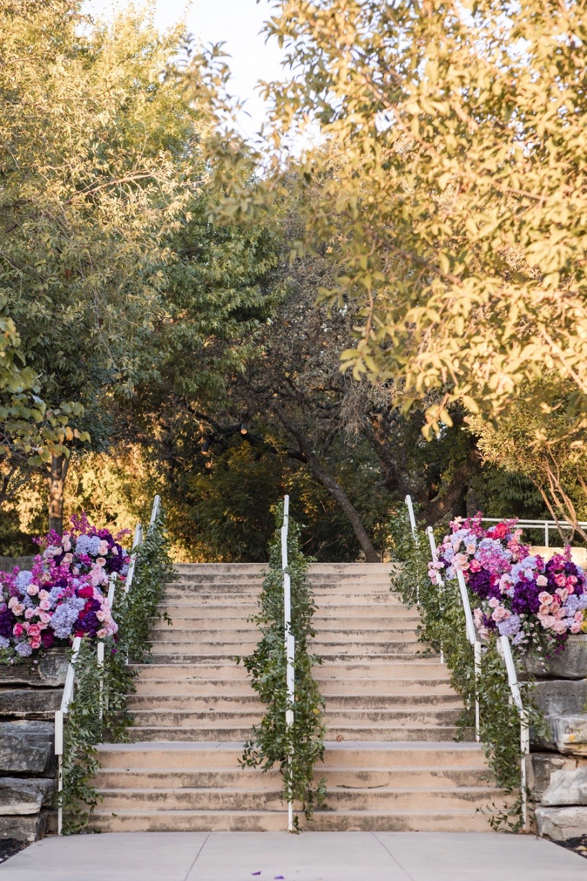 Maid of honor speaking at Hill Country wedding celebration