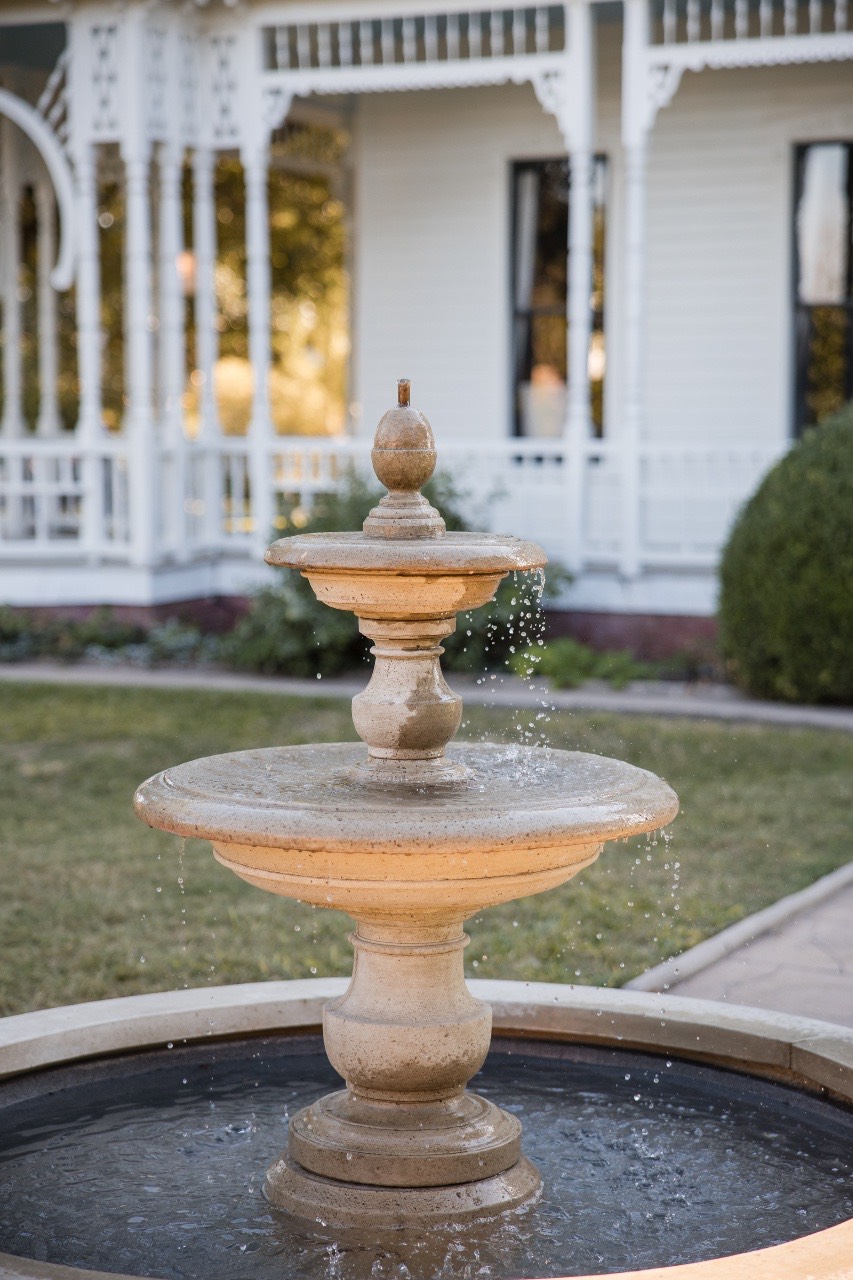 M & S wedding at Barr Mansion