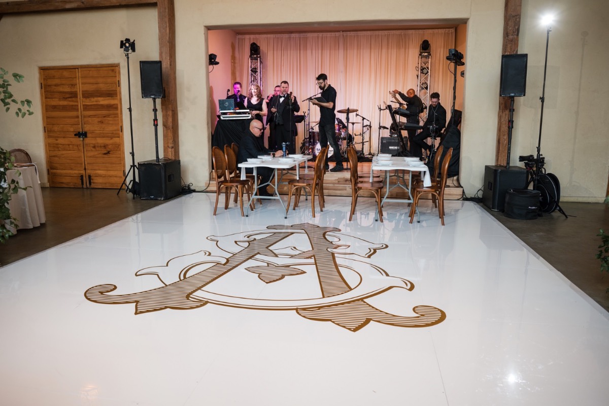 S & A wedding at Barr Mansion