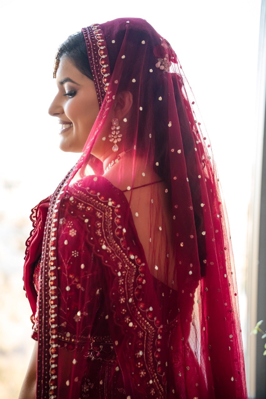 Bride R's veil and hair details captured by The Bird and The Bear photographer